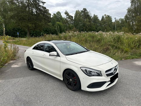 Mercedes-Benz CLA Coupé 180 - 0