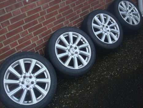 18 Originele Volvo 10-Spoke Silver Diamond Velgen + Banden 5x108 - 3