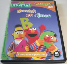 Dvd *** SESAMSTRAAT *** Muziek en Rijmen