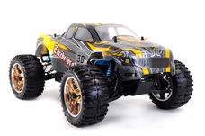 RC Monstertruck Torche Pro 1:10 in 2.4 GHZ brushless nieuw!