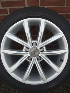 17 inch Originele Audi TT Velgen en Banden Steek 5x112