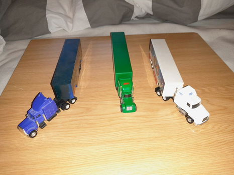 3 amerikaanse truck combinaties. - 3