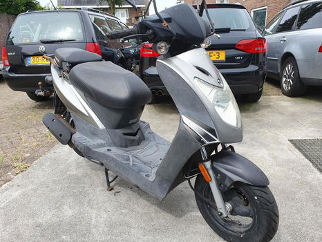 Kymco Agility 50 2009 Snorscooter - 1