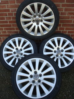 18'' inch Opel Velgen en Banden Steek 5x120 - 4