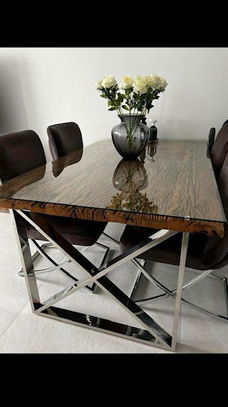 Eettafel hout + glas + 4 stoelen