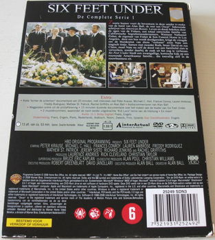 Dvd *** SIX FEET UNDER *** 5-DVD Boxset Seizoen 1 - 1