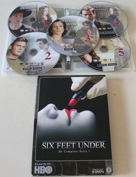 Dvd *** SIX FEET UNDER *** 5-DVD Boxset Seizoen 1 - 3