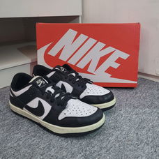 Nike Panda Dunk Low