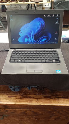 Dell Vostro 3350