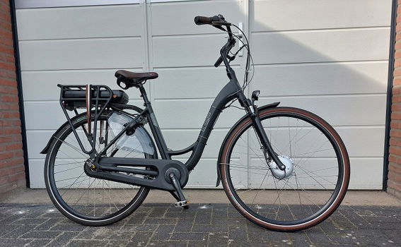 elektrische fiets zo goed als nieuw, slechts 245 km op de teller - 0