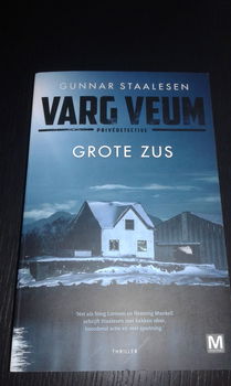 Grote zus - Gunnar Staalesen (Varg Veum reeks) - 0