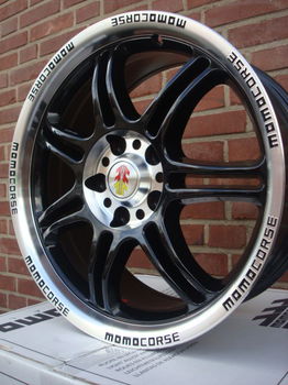 17'' Inch Momo Corse Black 5x112 7,5J ET35 Naaf 72,3 - 2