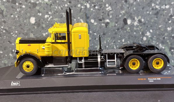 Peterbilt 350 1953 geel/zwart 1:43 Ixo V1039 - 0