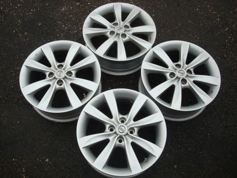 17'' Originele Nissan Velgen 4x100 - 5