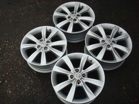 17'' Originele Nissan Velgen 4x100 - 6