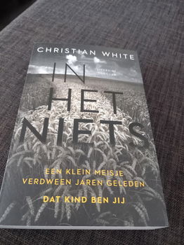 In het niets - Christian White - 0