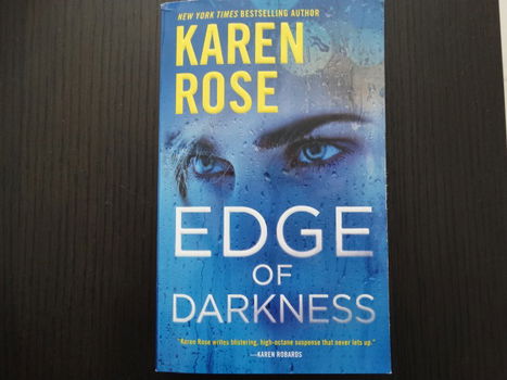 Count to ten/You cant hide / Edge of darkness - (Engels) - Karen Rose - 2