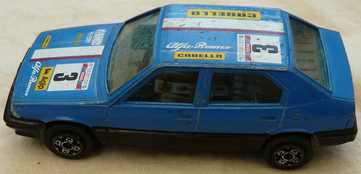 Modelauto, Bburago, Schaal 1:43, Alfa Romeo 33 (No.3), 1988.(Nr.1) - 3