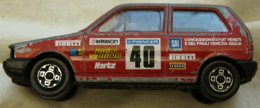 Modelauto, Bburago, Schaal 1:43, Fiat Uno (No.40), Mfr Code: 4119, 1980s.(Nr.1) - 4