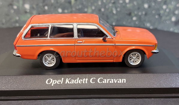 Opel Kadett C Caravan rood 1:43 Maxichamps max036 - 1