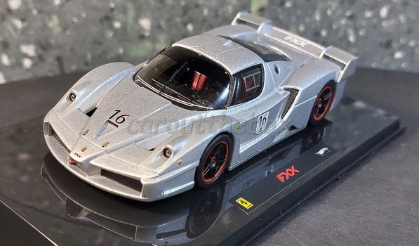 Ferrari FXX 2006 grijs 1:43 Hot wheels Elite H403 - 0