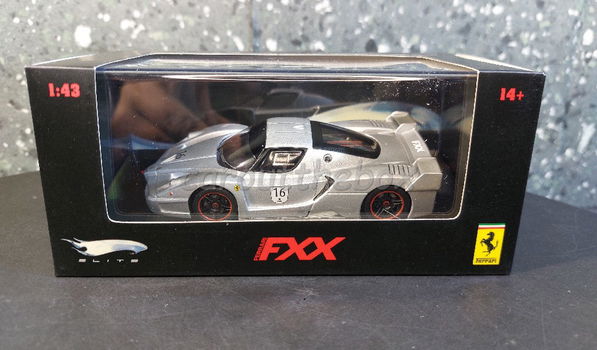 Ferrari FXX 2006 grijs 1:43 Hot wheels Elite H403 - 3