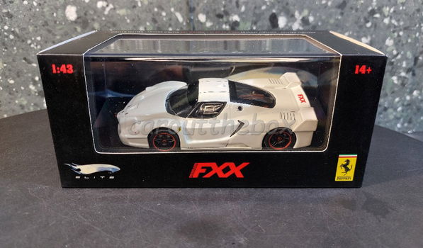 Ferrari FXX 2006 wit 1:43 Hot wheels Elite H404 - 3