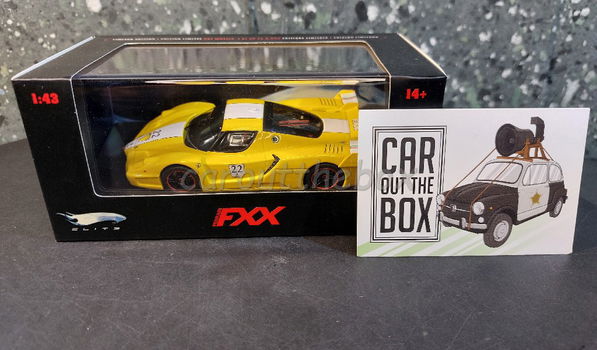 Ferrari FXX 2006 geel / wit 1:43 Hot wheels Elite H406 - 4