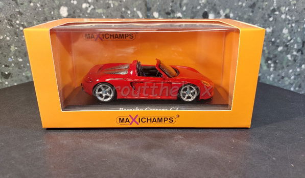 Porsche Carrera GT rood 1:43 Maxichamps max038 - 3