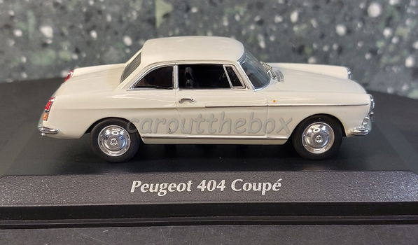 Peugeot 404 Coupé wit 1:43 Maxichamps max044 - 1