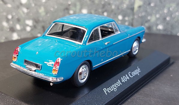 Peugeot 404 Coupé blauw 1:43 Maxichamps max045 - 2