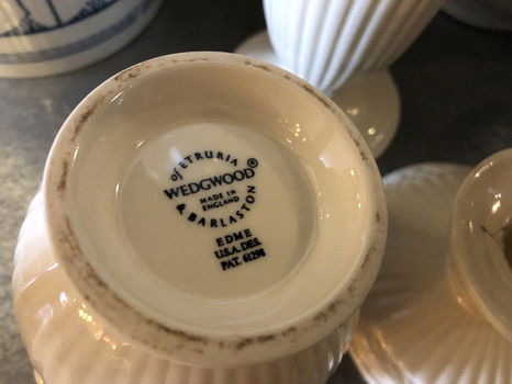 Wedgwood Mid-size Vaasje en Melkkannetje Edme - 3