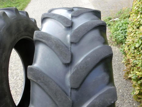 Banden firestone 380/70r28 trekker tractor - 4