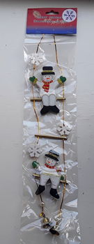 Kerstdecoratie: sneeuwpop - sneeuwman op touwladder - hanger - 0