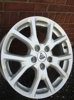 17''inch Originele Jeep Velgen Steek 5x110 - 1