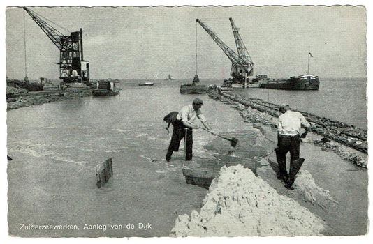 Zuiderzeewerken Aanleg van de dijk - 0