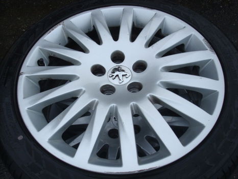 18''Originele Peugeot velgen en banden steek 5x108 - 7