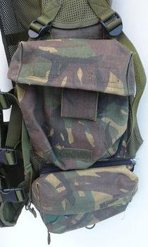 Vest / Harnas OPS, Geneeskundige Verzorger, Woodland Camouflage, Koninklijke Landmacht, jaren'90.(1) - 3