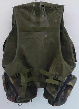 Vest / Harnas OPS, Geneeskundige Verzorger, Woodland Camouflage, Koninklijke Landmacht, jaren'90.(1) - 4