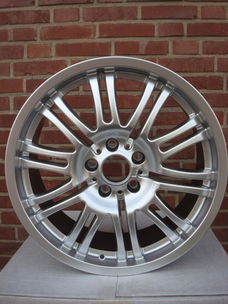 19'' inch BMW M3 Velgen Steek 5x120