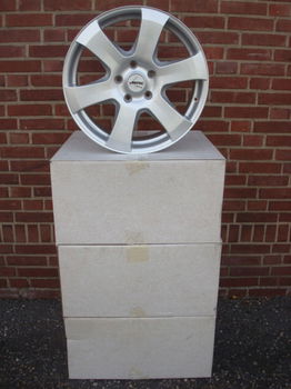 18'' inch Autec 5x120 8.0 J ET55 Naaf 65,1 - 3