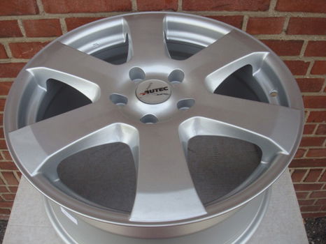 18'' inch Autec 5x120 8.0 J ET55 Naaf 65,1 - 7