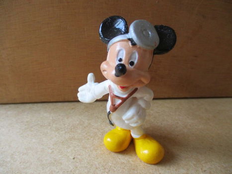 adv9073 mickey mouse poppetje 2 - 0