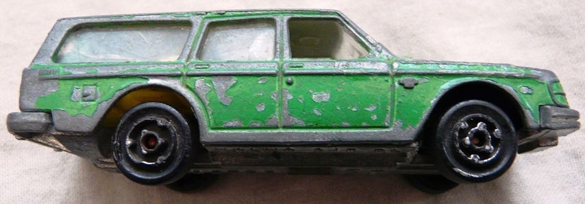 Modelauto, Majorette, Schaal 1:60, No.220 - Volvo 245 DL - Green, 1982.(Nr.1) - 5