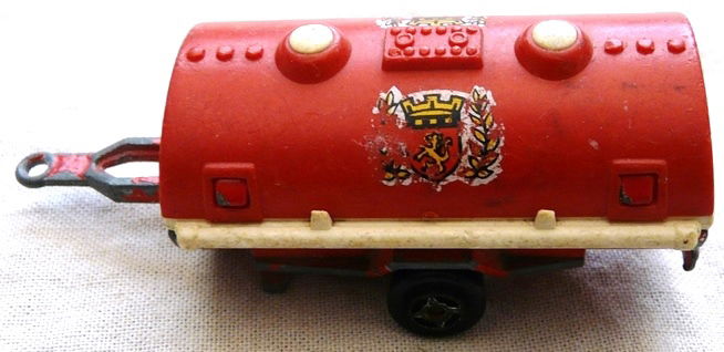 Modelauto, Majorette, No.376 - Reservoir - Red, 1979-1985.(Nr.1) - 3