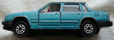 Modelauto, Majorette, Schaal 1:61, No.230 - Volvo 760 GLE - Metallic Dark Green, 1989.(Nr.1) - 4 - Thumbnail