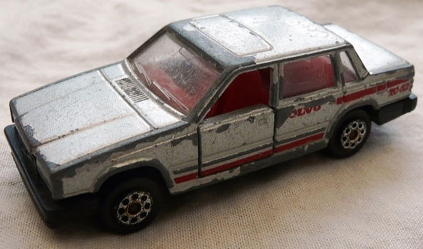 Modelauto, Majorette, Schaal 1:61, No.230 - Volvo 760 GLE - Silver, 1986.(Nr.1) - 0