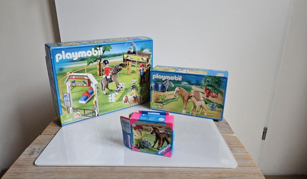 Playmobil 4188 (paardenfamilie) 4185, 4647(met dozen) - 0