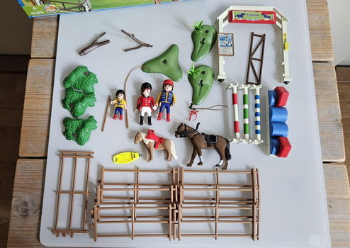 Playmobil 4188 (paardenfamilie) 4185, 4647(met dozen) - 2