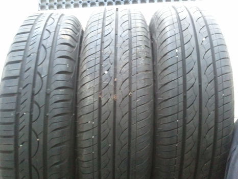 3 x autobanden met velgen voor o.a. suzuki alto maat 145/70R13 - 0